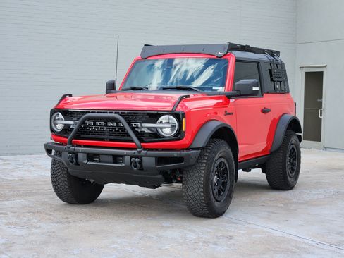 Used 2023 Ford Bronco Wildtrak AWD/4WD image 4