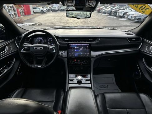 Used 2022 Jeep Grand Cherokee Overland w/ Adv Protech Group III image 21