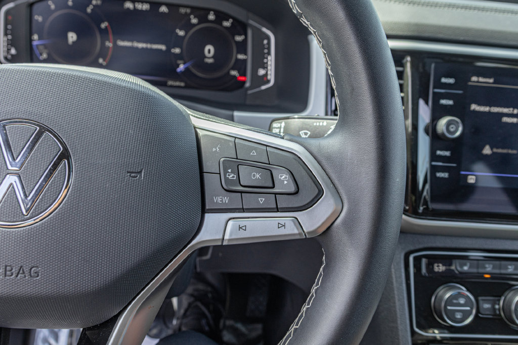 Certified 2023 Volkswagen Atlas Cross Sport SE w/ Panoramic Sunroof Package AWD/4WD image 24