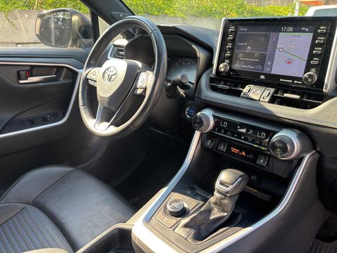 Used 2019 Toyota RAV4 XSE AWD/4WD image 10
