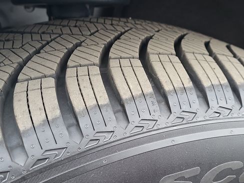 Certified 2022 Chevrolet Traverse Premier w/ Redline Edition image 22