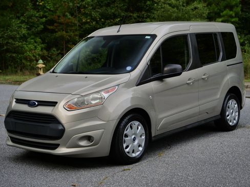 Used 2016 Ford Transit Connect XLT image 6