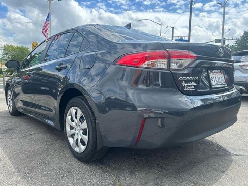 Used 2025 Toyota Corolla LE image 5