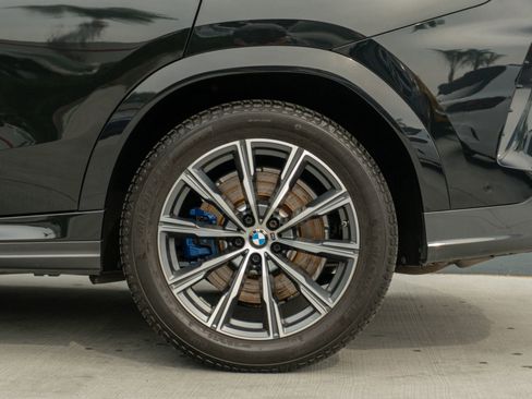 Used 2022 BMW X6 M50i w/ Premium Package image 20