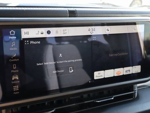 Used 2025 Jeep Wrangler Sahara image 31