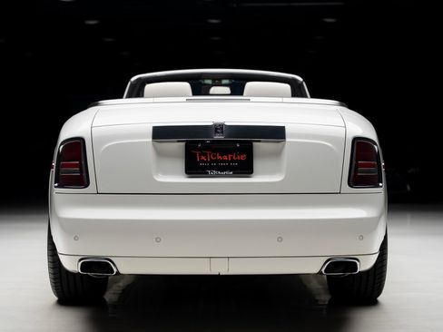 Used 2013 Rolls-Royce Phantom Drophead Coupe image 30