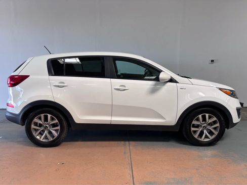 Used 2015 Kia Sportage LX AWD/4WD image 6