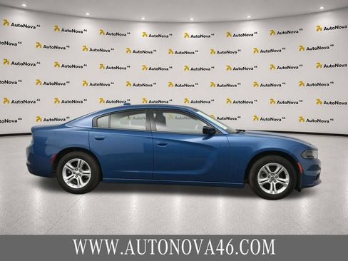 Used 2023 Dodge Charger SXT RWD image 10