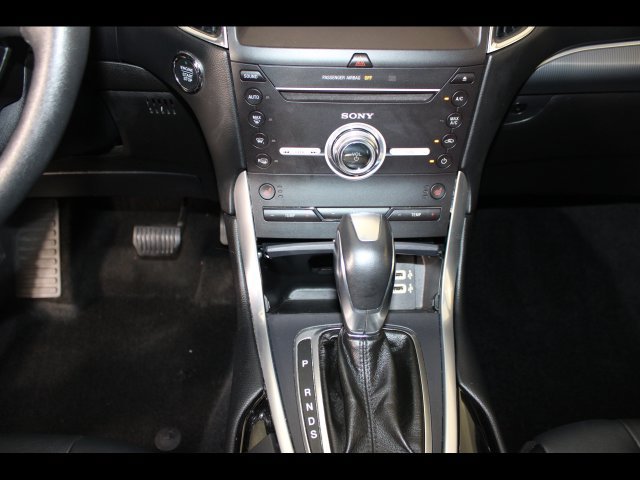 Used 2018 Ford Edge Titanium w/ Technology Package AWD/4WD image 24