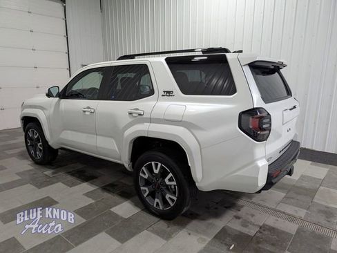 Used 2025 Toyota 4Runner TRD Sport Premium image 2