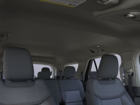 New 2026 Ford Explorer Active RWD image 24