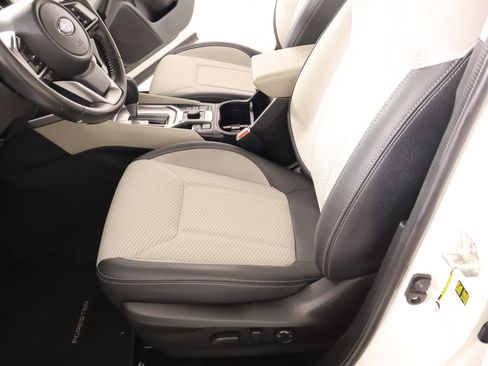 Used 2022 Subaru Forester Premium AWD/4WD image 11