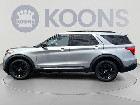 Used 2020 Ford Explorer XLT w/ Equipment Group 202A AWD/4WD image 5
