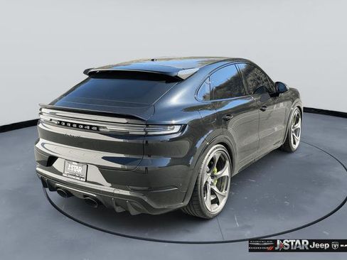 Used 2024 Porsche Cayenne Turbo GT image 4