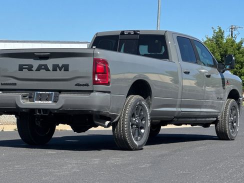 New 2026 RAM 2500 Laramie AWD/4WD image 3