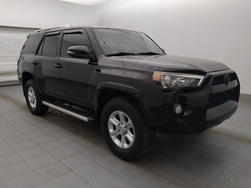 Used 2018 Toyota 4Runner SR5 Premium image 11