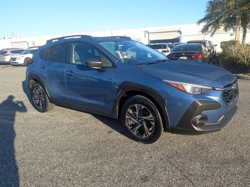 Used 2024 Subaru Crosstrek 2.0i Premium image 2