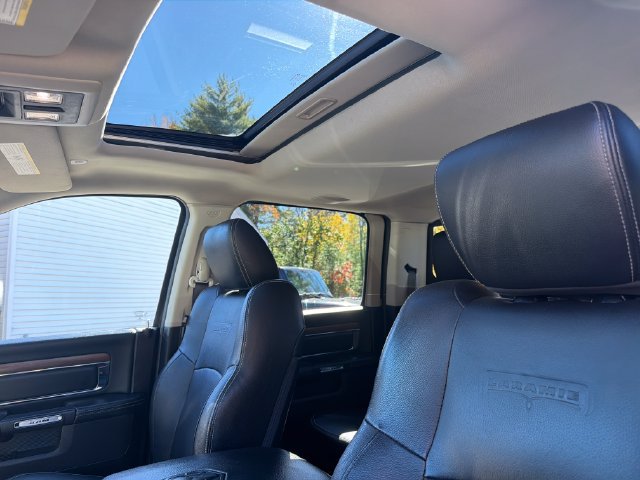 Used 2017 RAM 1500 Laramie w/ Convenience Group AWD/4WD image 23
