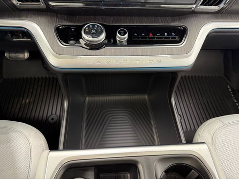 New 2026 Ford Expedition Platinum AWD/4WD image 44