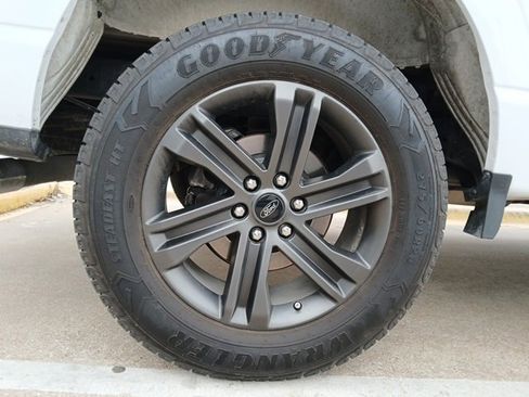 Used 2022 Ford F150 XLT w/ Equipment Group 302A High image 7