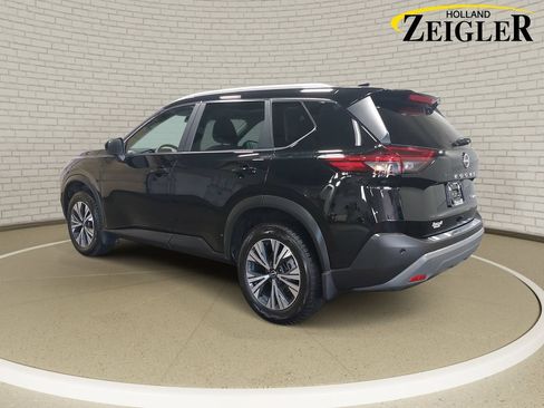 Used 2023 Nissan Rogue SV w/ SV Premium B Package AWD/4WD image 7