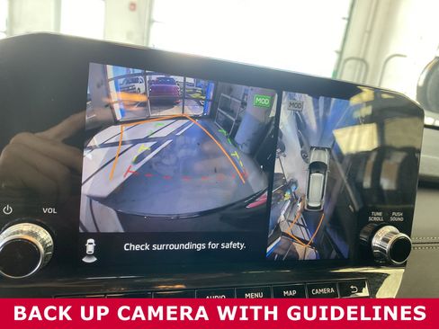 Used 2023 Mitsubishi Outlander SE image 18