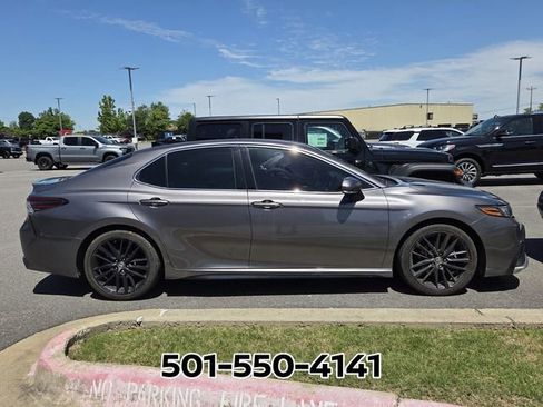 Used 2021 Toyota Camry XSE FWD image 5