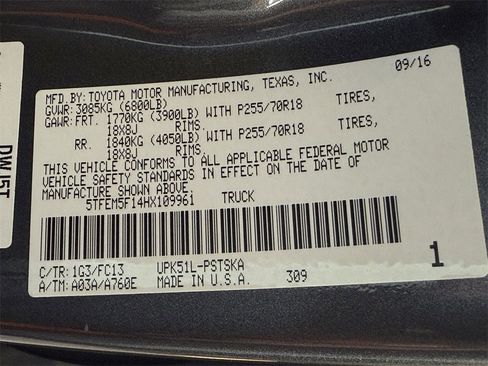 Used 2017 Toyota Tundra SR5 image 28