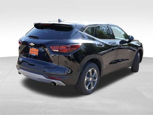 Certified 2025 Chevrolet Blazer LT image 5