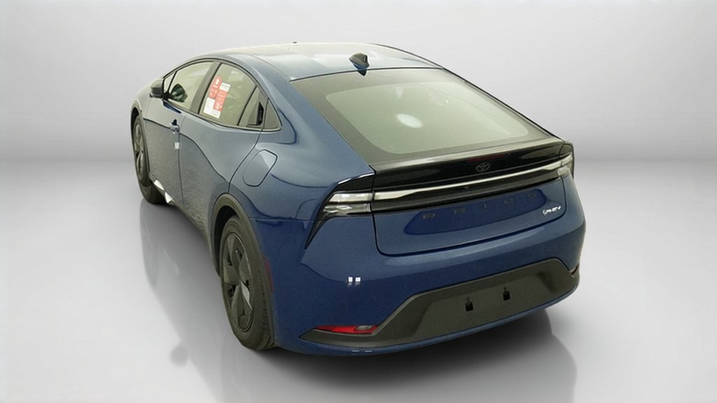 New 2027 Toyota Prius Plug-In Hybrid FWD image 39