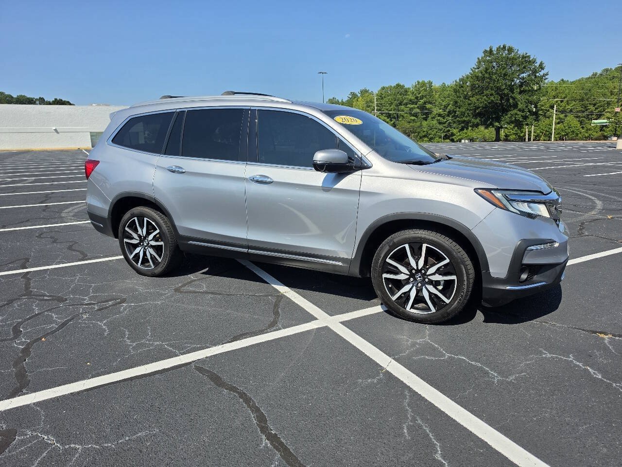 Used 2020 Honda Pilot Touring image 3