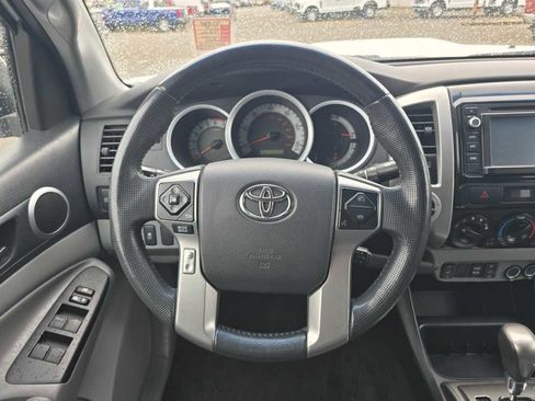 Used 2014 Toyota Tacoma 4x4 Double Cab w/ TRD Sport Package image 11