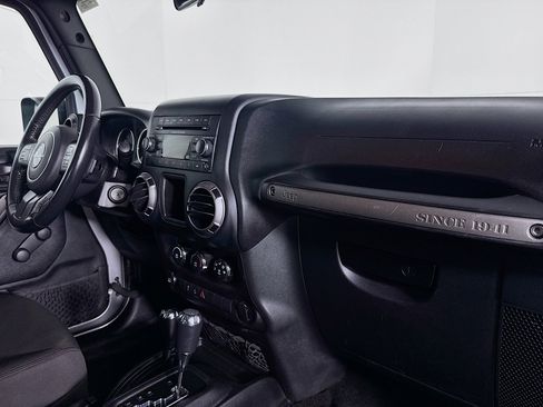 Used 2018 Jeep Wrangler Sport w/ Quick Order Package 24S image 23