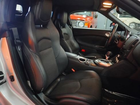 Used 2010 Nissan 370Z Touring image 27