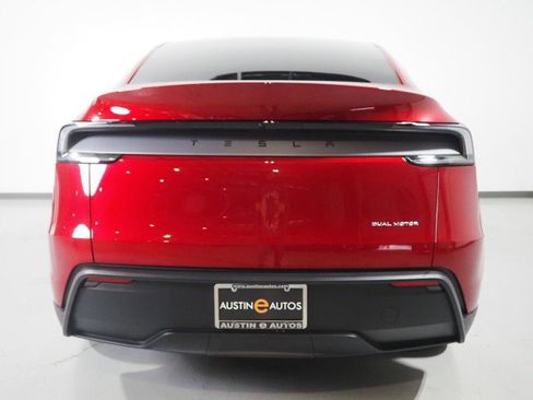 Used 2026 Tesla Model Y Long Range image 59