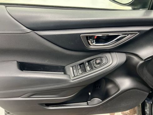 Used 2022 Subaru Forester Premium AWD/4WD image 16