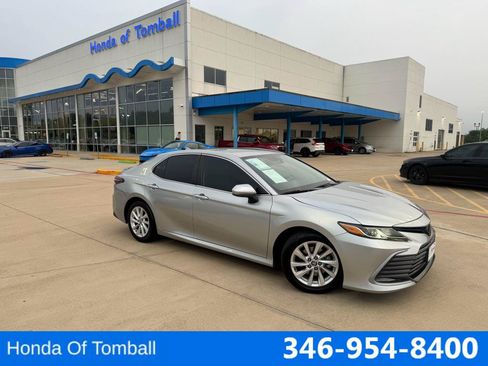 Used 2023 Toyota Camry LE FWD image 1