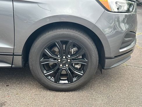 Used 2024 Ford Edge SE w/ Black Appearance Package AWD/4WD image 14