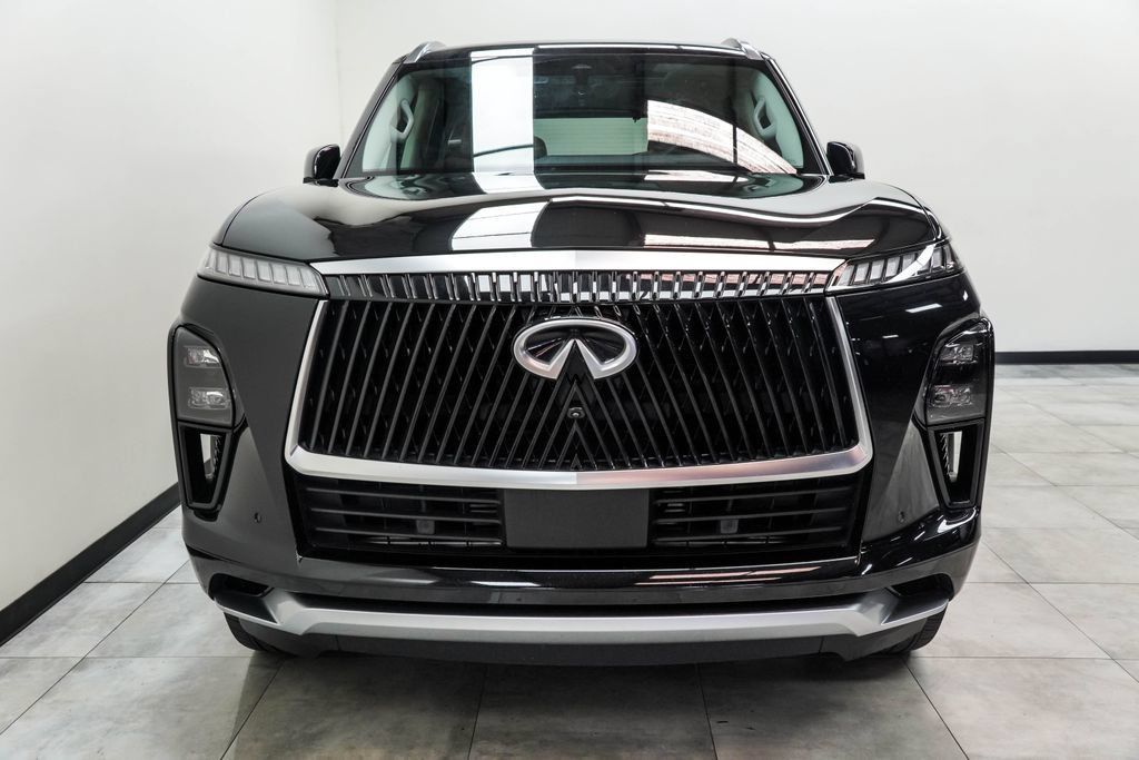 Used 2025 INFINITI QX80 Sensory AWD/4WD image 6