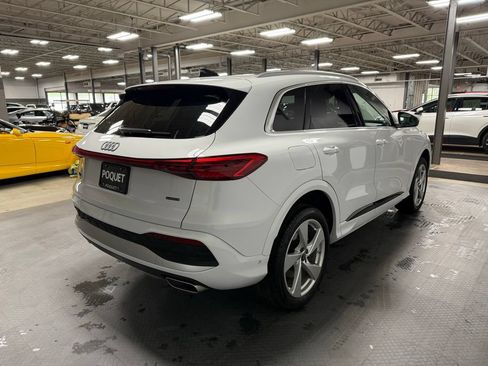 Used 2025 Audi Q5 Premium Plus w/ Premium Plus AWD/4WD image 4