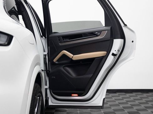 New 2026 Porsche Cayenne AWD/4WD image 29