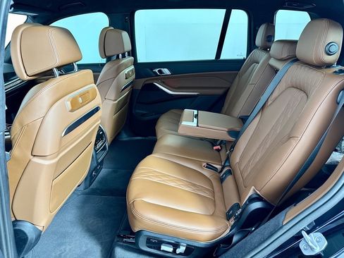 New 2025 BMW X7 xDrive40i w/ M Sport Package image 19
