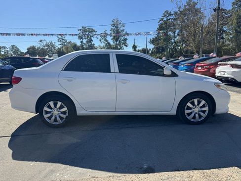 Used 2010 Toyota Corolla image 4