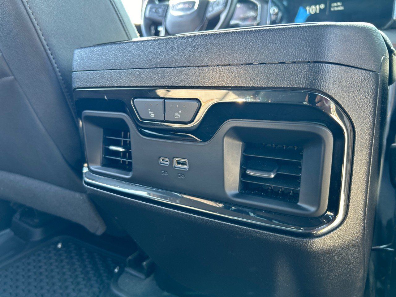 Used 2025 GMC Sierra 1500 AT4 w/ AT4 Premium Package AWD/4WD image 26