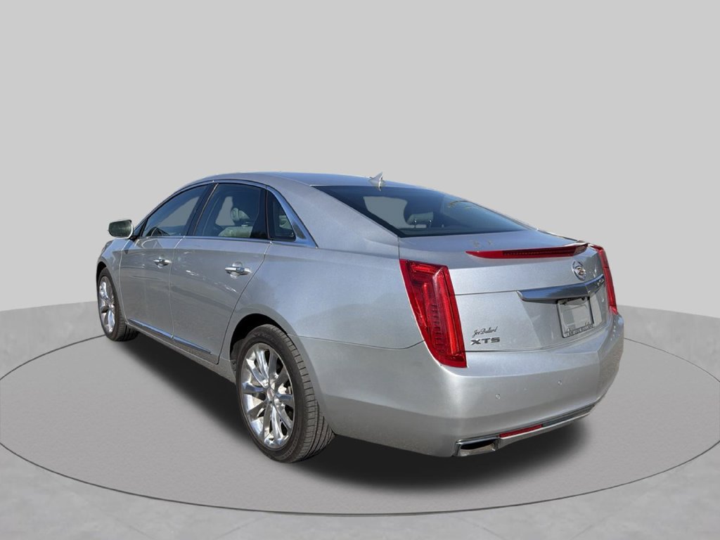 Used 2013 Cadillac XTS Luxury FWD image 8