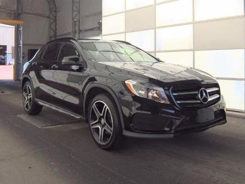 Used 2016 Mercedes-Benz GLA 250 4MATIC w/ Multimedia Package image 3