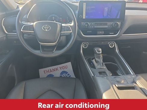 Used 2024 Toyota Grand Highlander XLE image 21