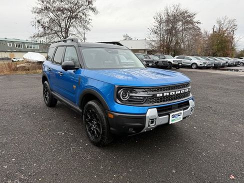 Used 2025 Ford Bronco Sport Badlands image 21