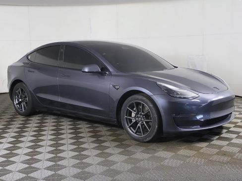 Used 2022 Tesla Model 3 Long Range AWD/4WD image 52