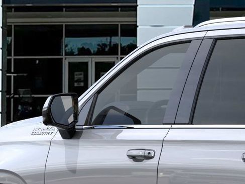 New 2026 Chevrolet Suburban High Country RWD image 47